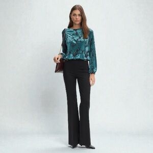 Elegant Black Chain Link Trim Pant